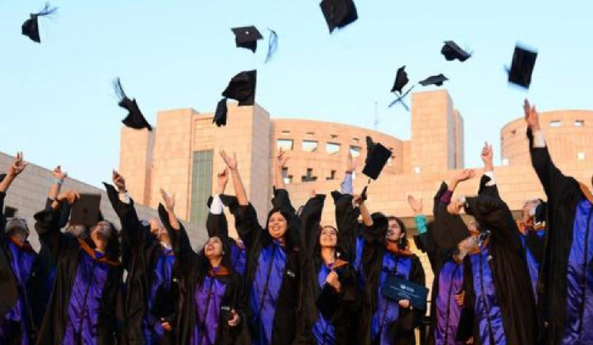 กระทรวงอุดมศึกษาจะแก้วิกฤติระบบการศึกษาได้หรือไม่