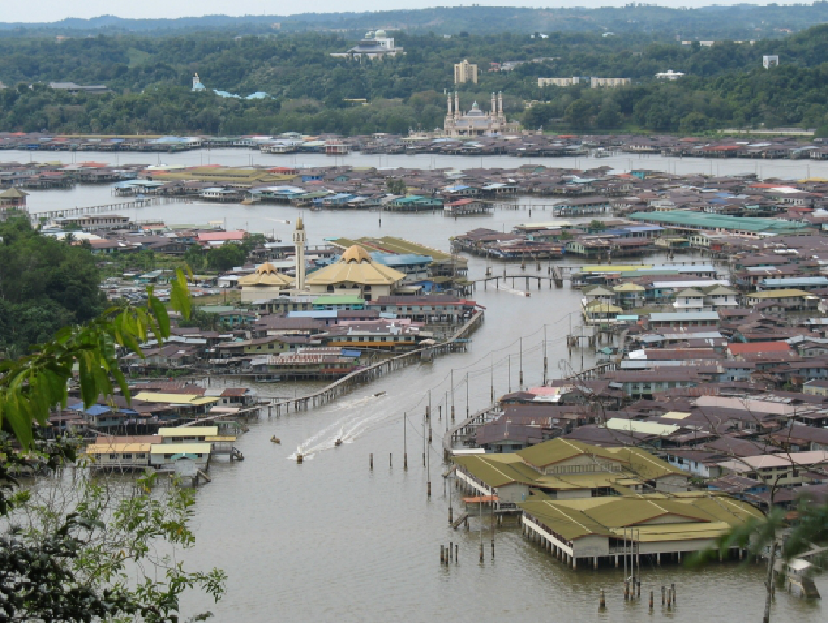 กัมปงไอเยอร์ : แหล่งกำเนิดของประเทศบรูไนดารุสซาลาม (1)***