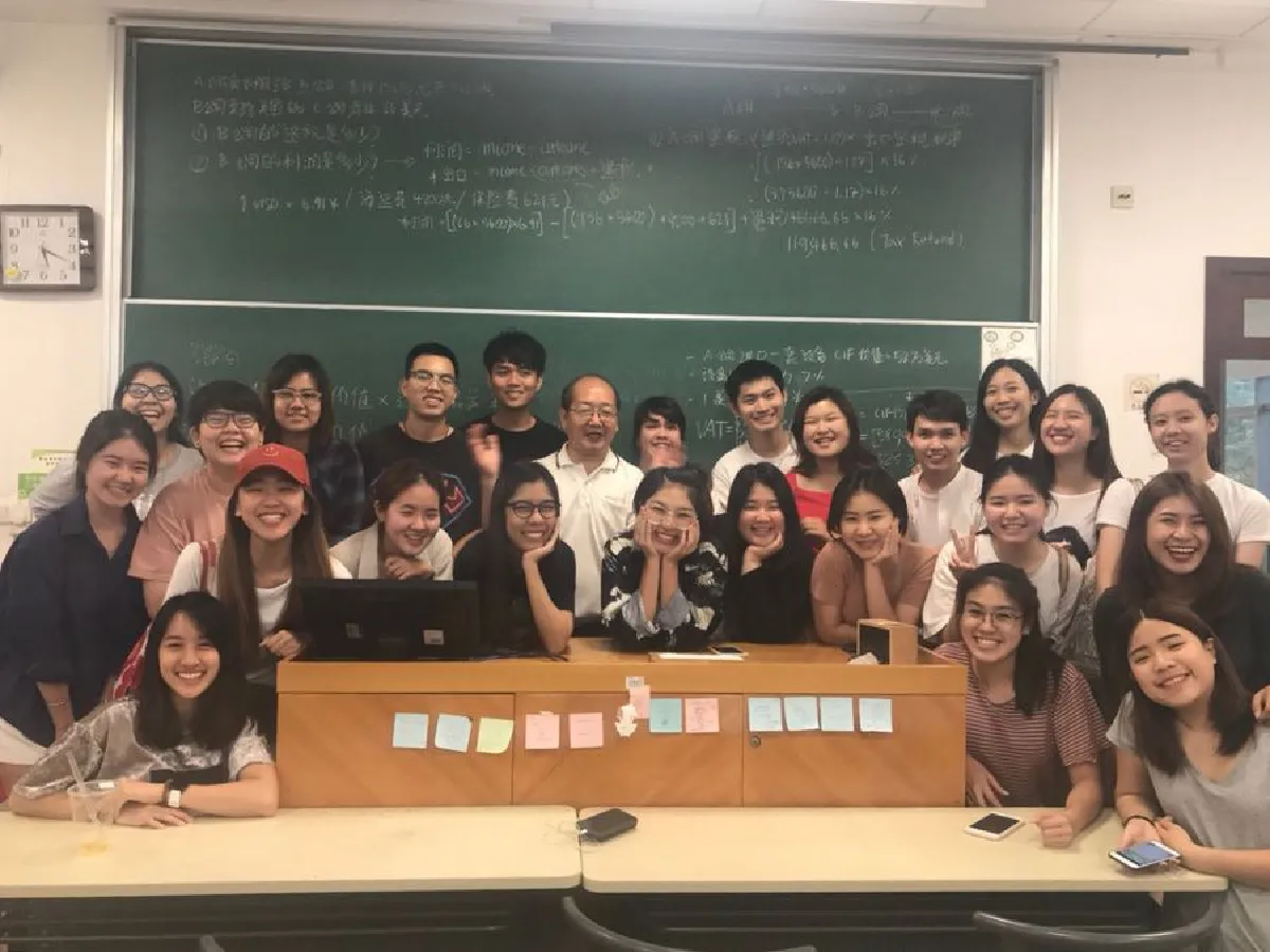 เก่งภาษาไม่พอ? ต้องรู้รอบด้าน  รีวิวชีวิตงาน บ.สัญชาติจีน***