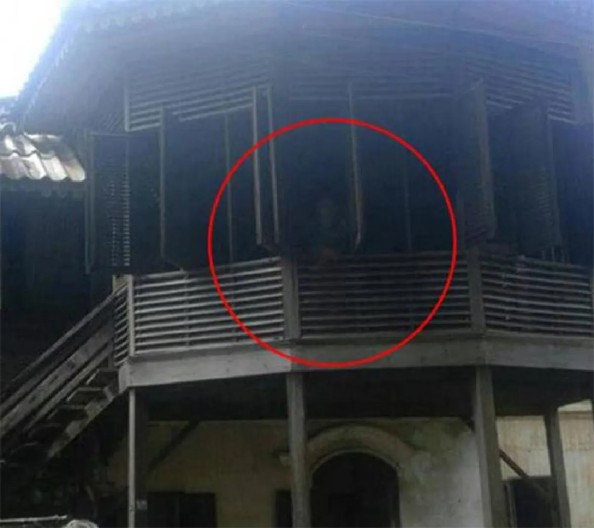 เปิดประวัติบ้านโบราณ หลังลือถ่ายติดวิญญาณ