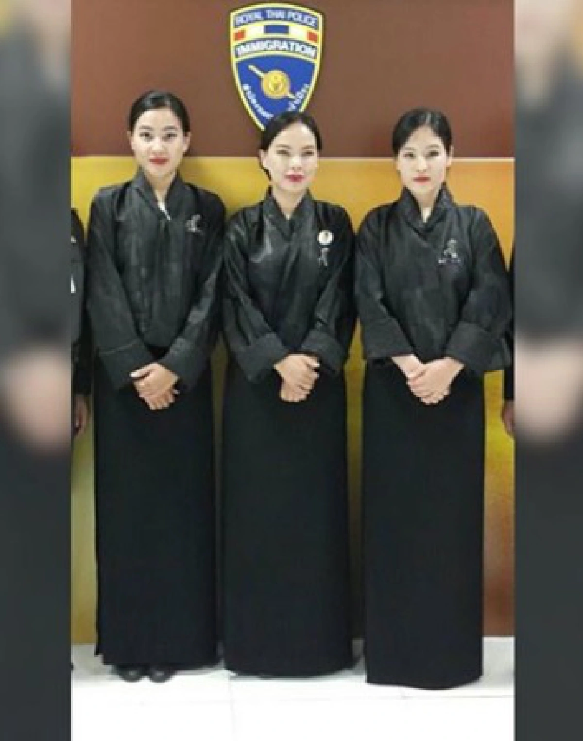 'สายการบินภูฏาน' เปลี่ยนยูนิฟอร์มเป็นสีดำแสดงความอาลัย