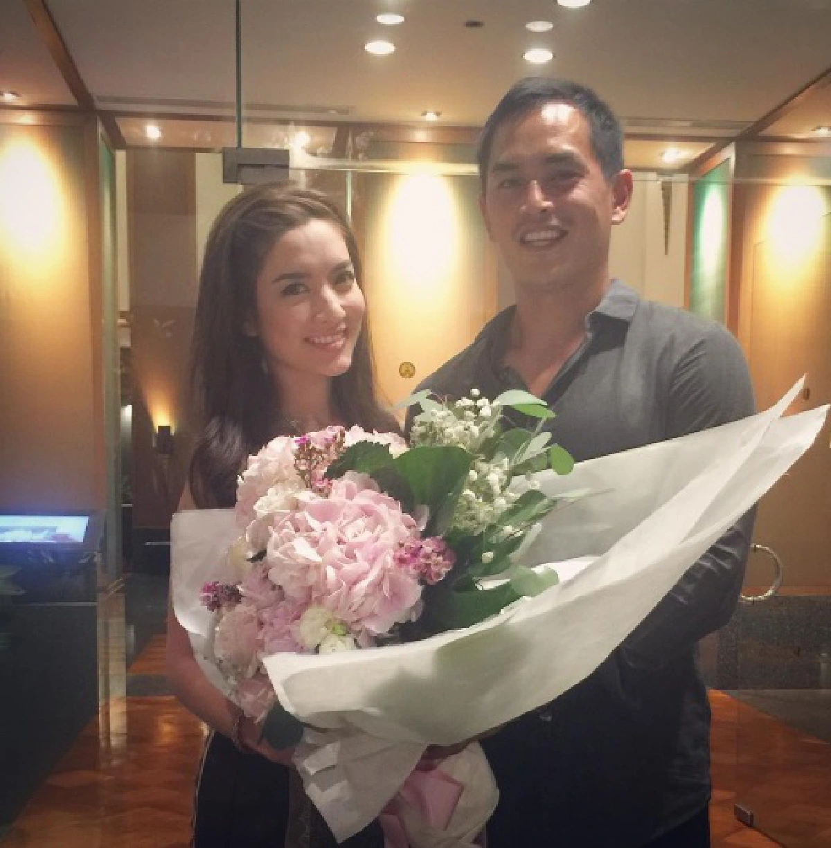 'แอฟ ทักษอร' รับแยกกันอยู่กับ 'สงกรานต์' จริง!!