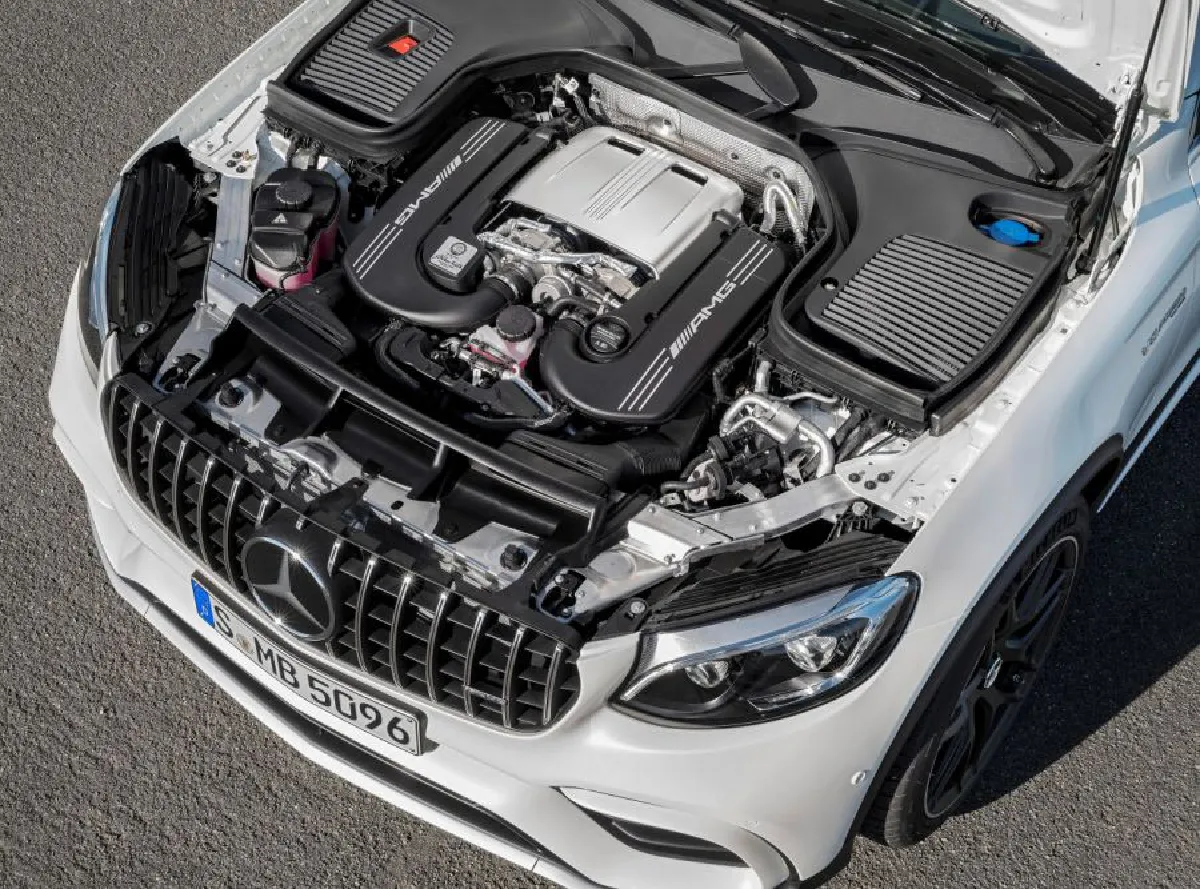 04-mercedes-benz-vehicles-mercedes-amg-glc-63-s-4matic-coupe-c-253-engine-bay-m-177-2560x1900-1280x950