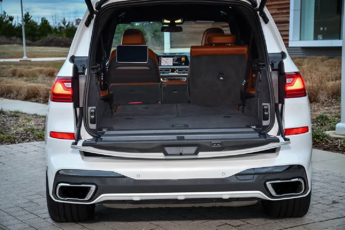 BMW X7  เอสเอวี ยักษ์ใหญ่ ถูกใจ นักเดินทาง