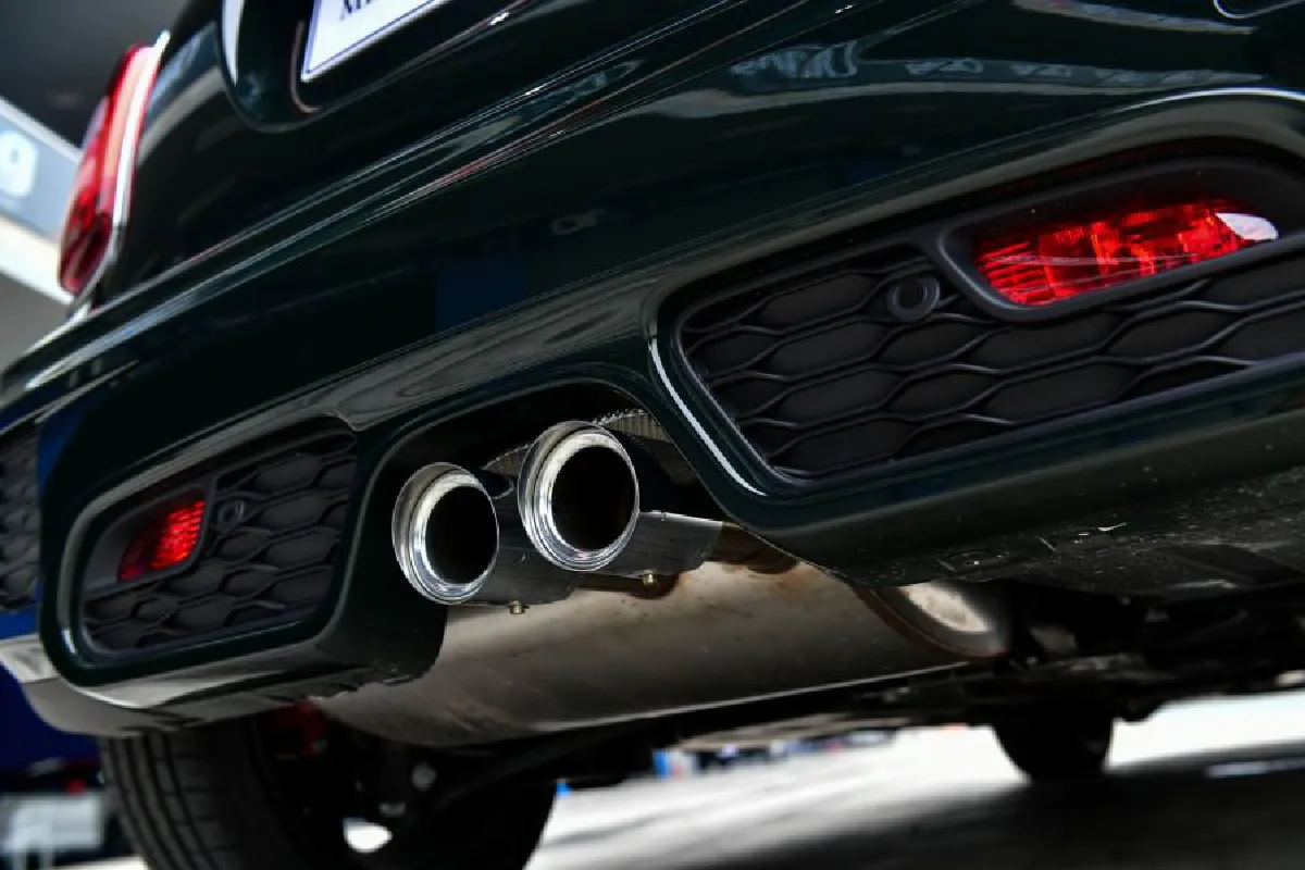 "MINI JCW Hatch"  แรง ปราดเปรียว แอบเฮี้ยวเล็กๆ 