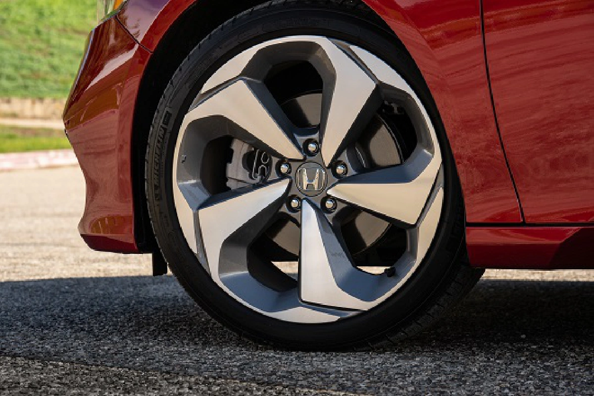 ลองขับก่อนขาย “ฮอนด้า แอคคอร์ด”