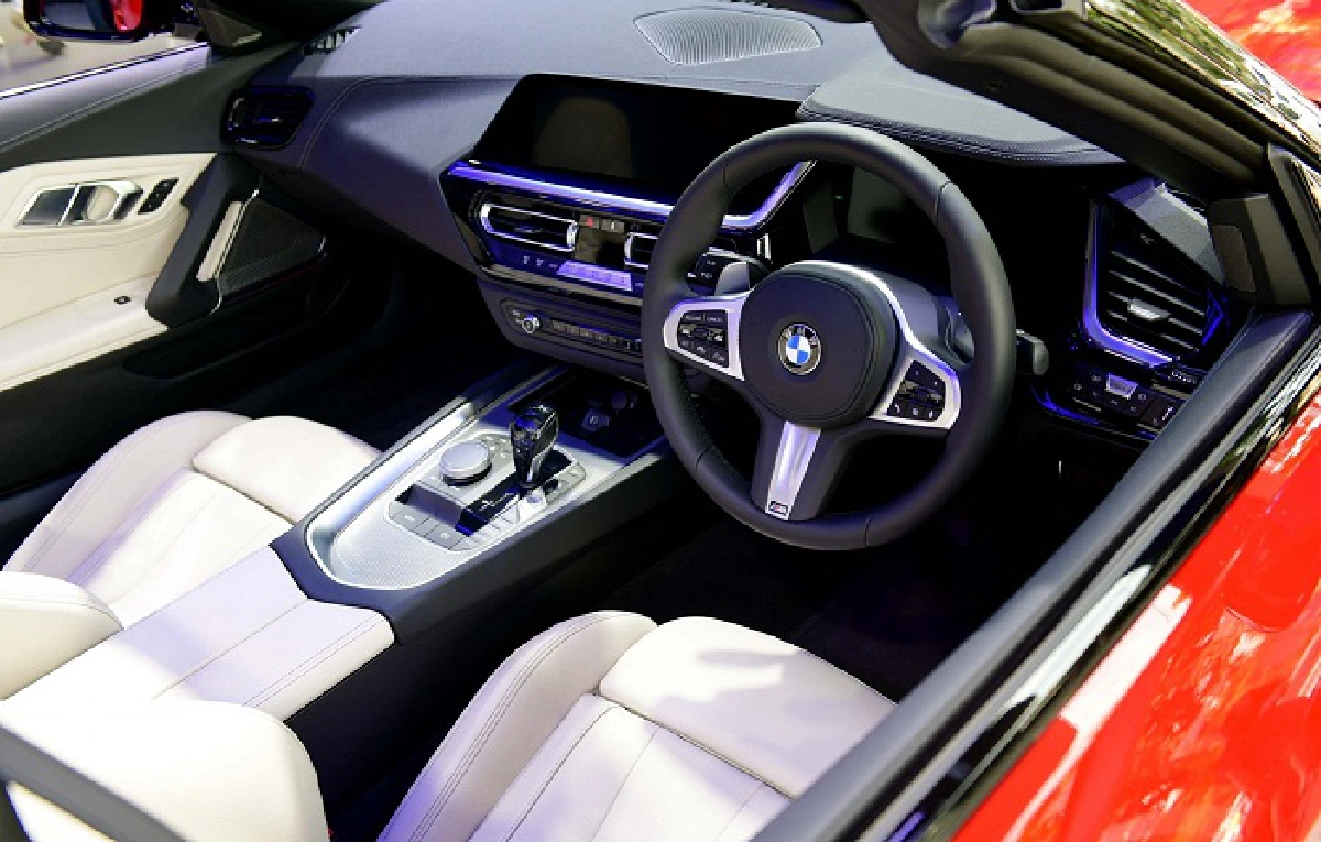 BMW พร้อมรบปี 62 ส่ง "ซีรีส์ 3" "แซด 4" "สกูตเตอร์ ใหม่" ลุยตลาด