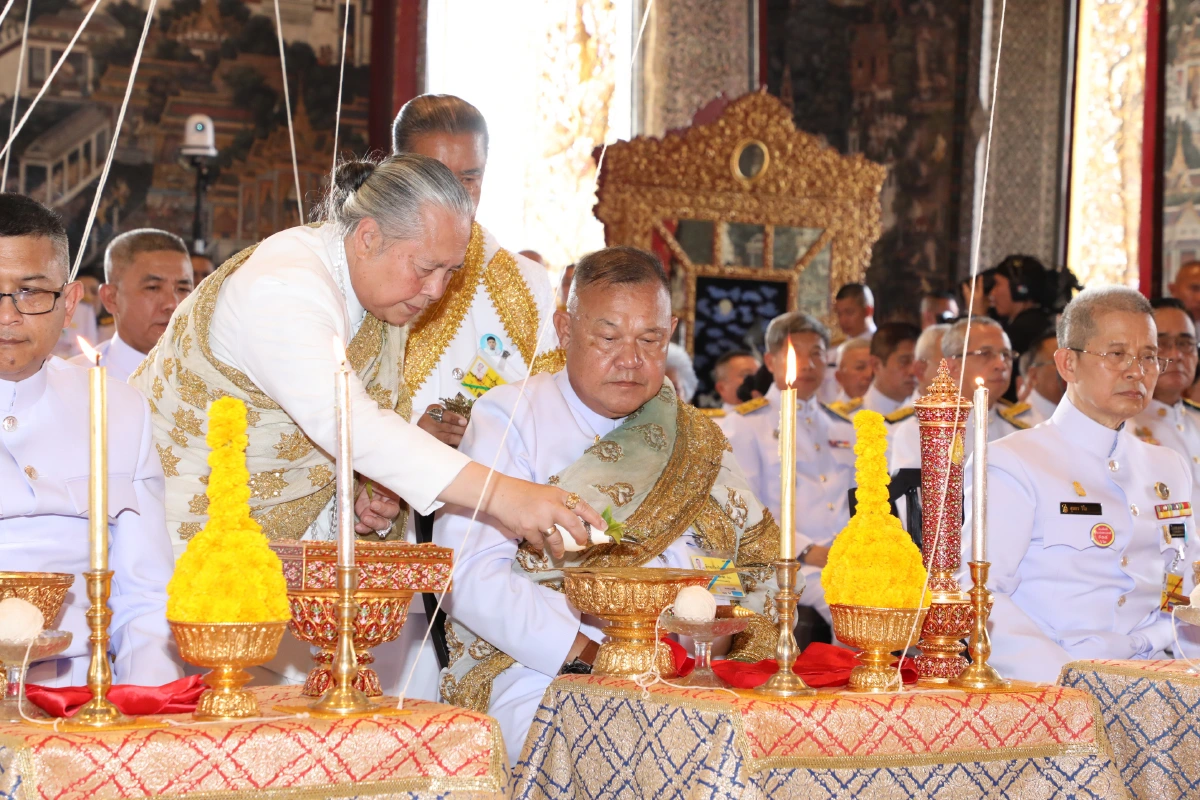 ในหลวง โปรดเกล้าฯผู้แทนพระองค์ ในพระราชพิธี จารึกพระสุพรรณบัฏ