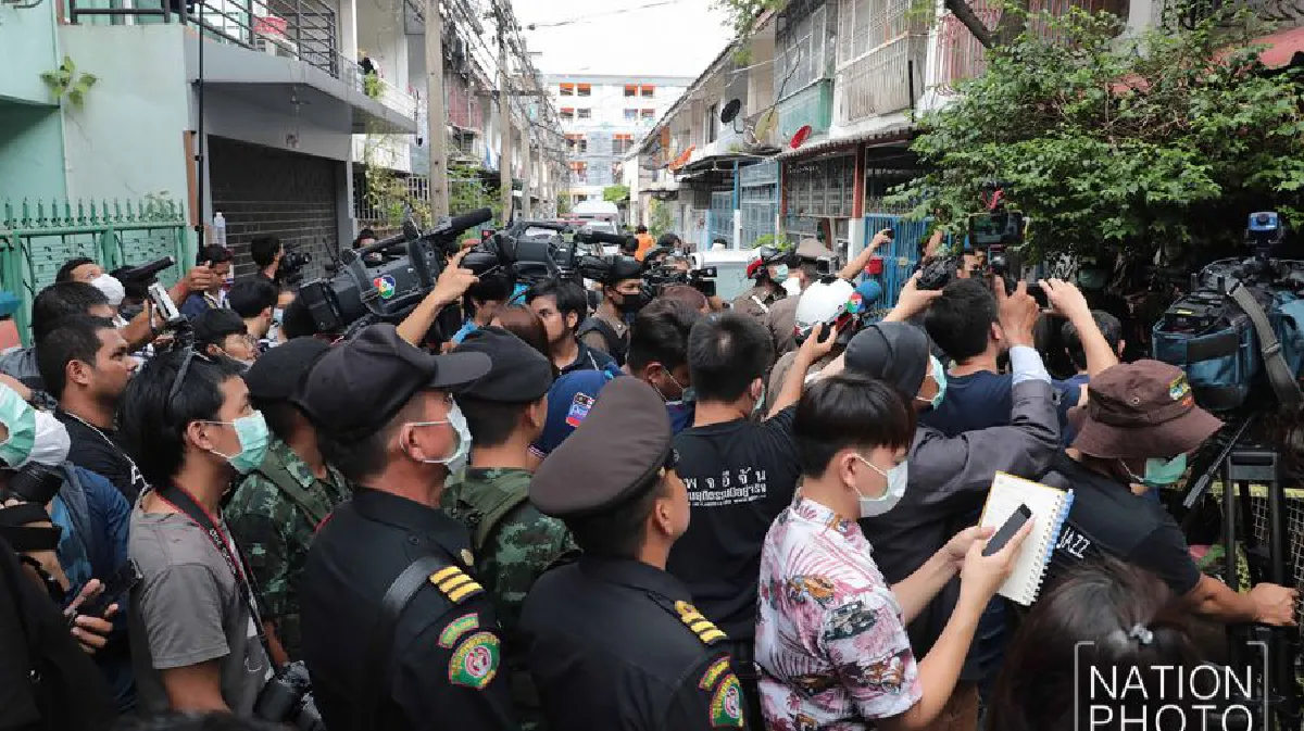 ค้นบ้าน 'ป้าแสงระวี' พบสุนัข 29 ตัว ยังมีสุขภาพดี    