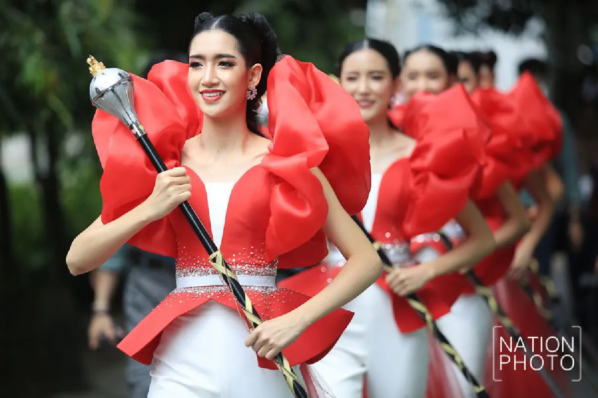 สีสันกองเชียร์บอลประเพณี ธรรมศาสตร์-จุฬาฯ ครั้งที่ 73