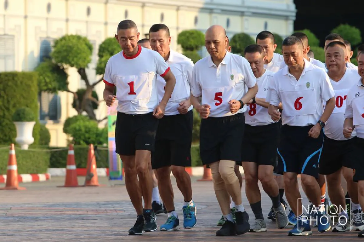 กองทัพ 'สตรอง-รักกัน' แม้ถูกโจมตี