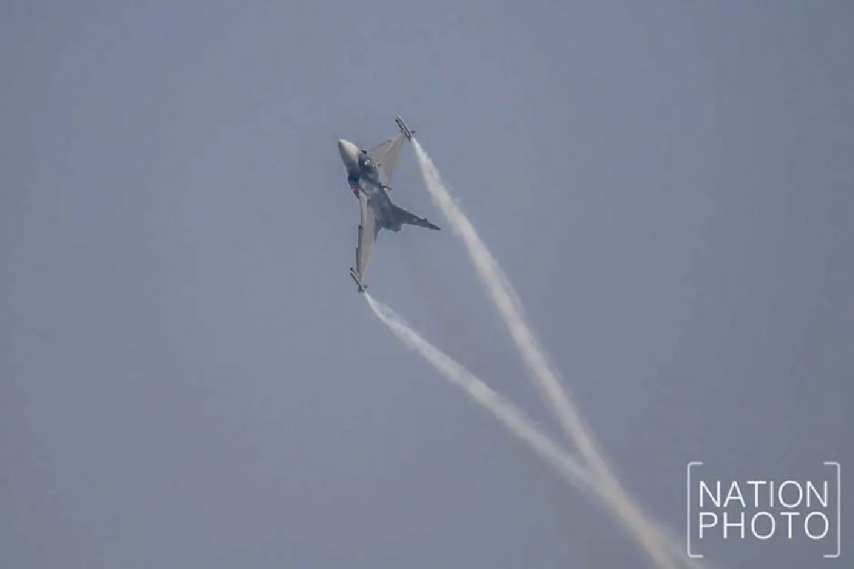 กองทัพอากาศ จัดเต็มให้เด็กๆขนเครื่องบินรบมาโชว์