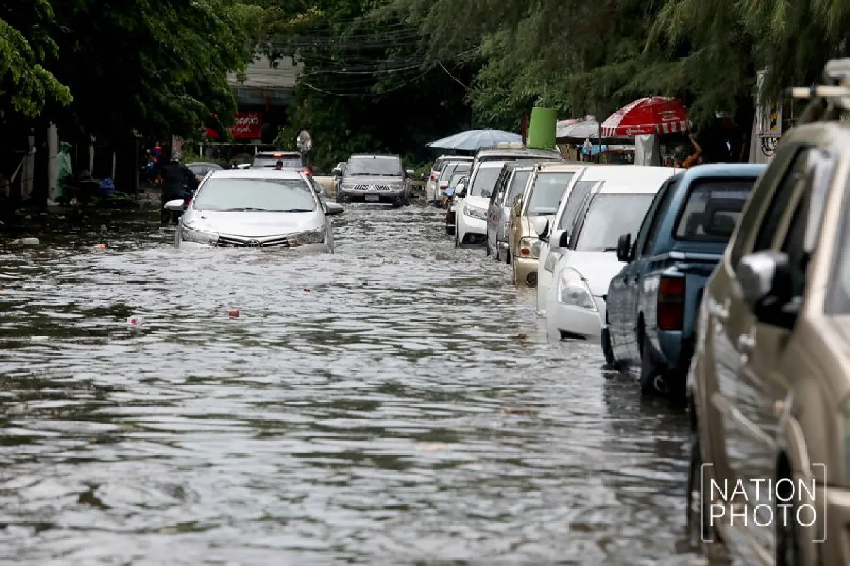 รวมภาพ 'ฝนตก-รถติด' ทั่วกรุงฯ ศุกร์ 7 มิ.ย.62