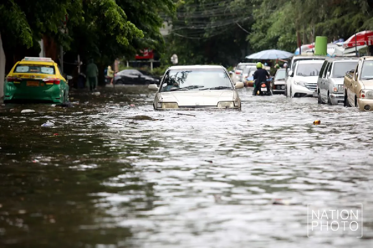 รวมภาพ 'ฝนตก-รถติด' ทั่วกรุงฯ ศุกร์ 7 มิ.ย.62