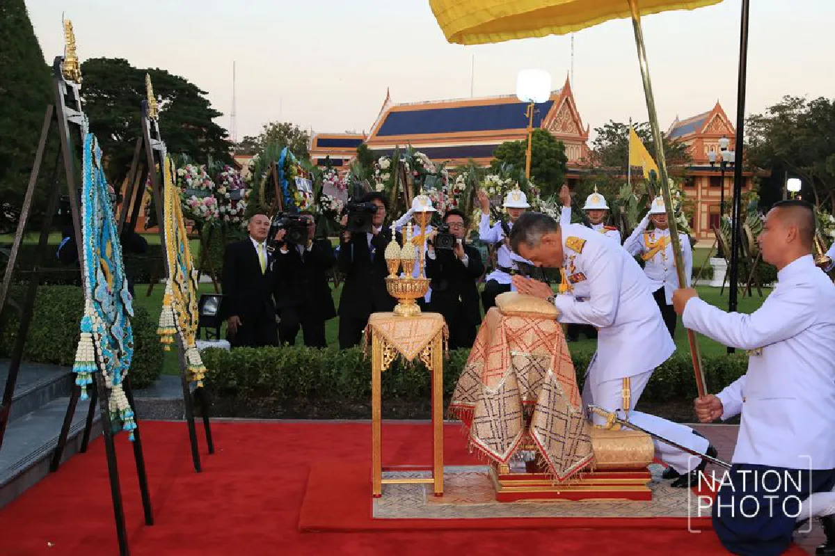ร.10 ทรงบำเพ็ญพระราชกุศลเนื่องในวันสวรรคต ร.6