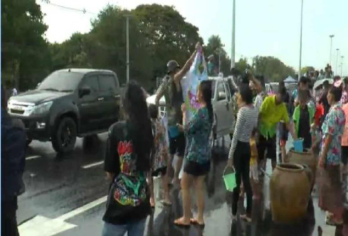 มมส จัดบุญหลวงนมัสการสมโภช แห่ดอกไม้บุญเดือน 5 ประจำปี 2561