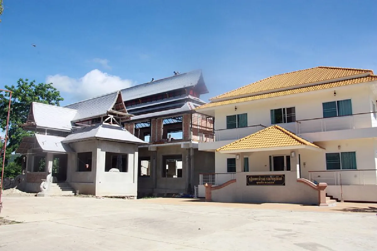 บุกพิสูจน์เงินทอน'วัดห้วยทรายขาว' พระ-โยม วุ่นไม่ให้ข้อมูล