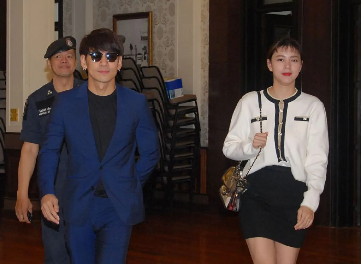 'เพชรจ้า-นิวเคลียร์-ดุจดิว-เบอรี่หญิง'  รับสารภาพทุกข้อกล่าวหา รีวิวเมจิกสกิน