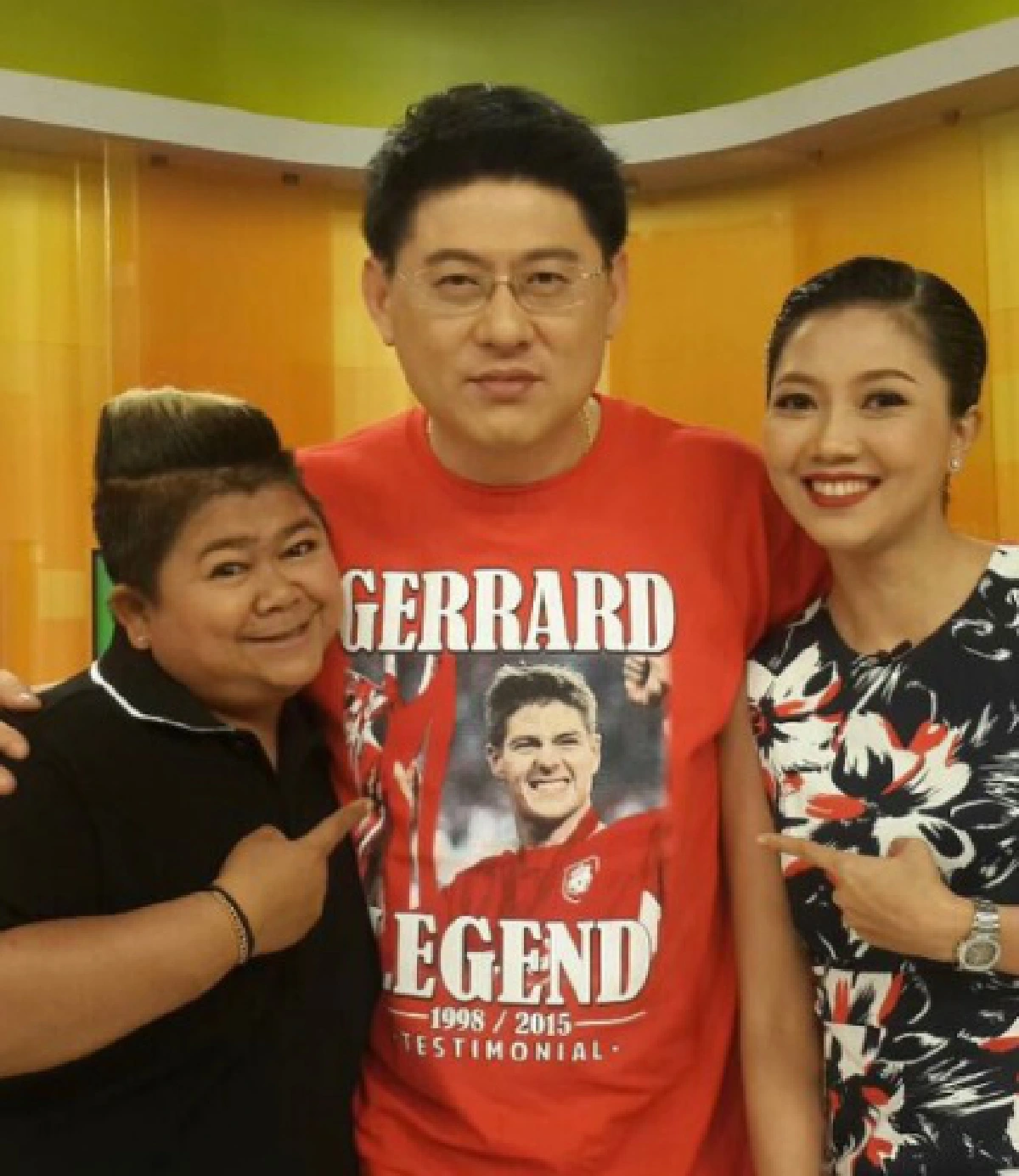 'ผู้ประกาศดัง' โบกมือลารายการเรื่องเล่าฯอีกคน