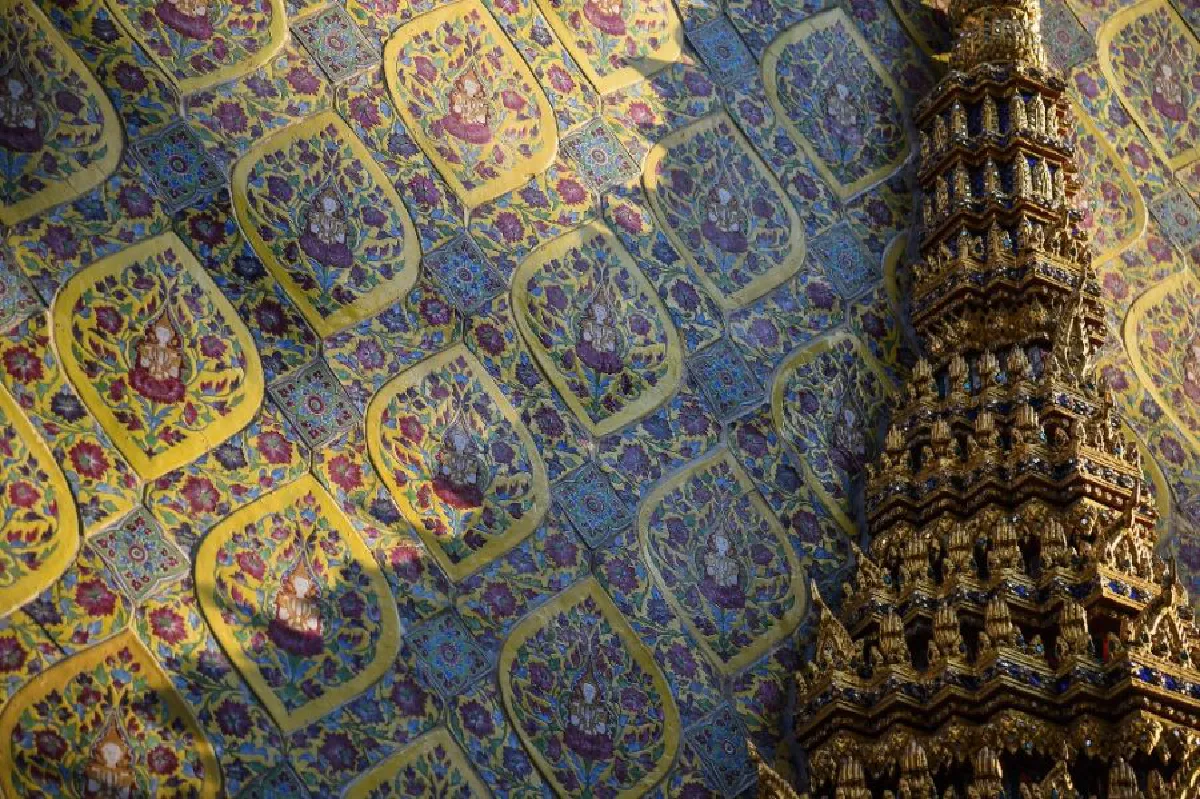 ไหว้พระ 10 วัด สืบสิริสวัสดิ์ 10 รัชกาล