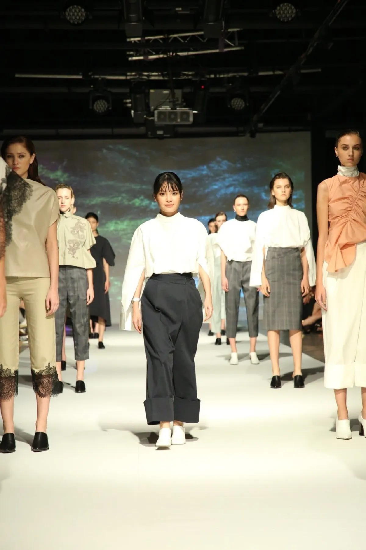 ‘แอสตัน มาร์ติน’ ตอกย้ำความเป็นยนตรกรรมแห่งแฟชั่น