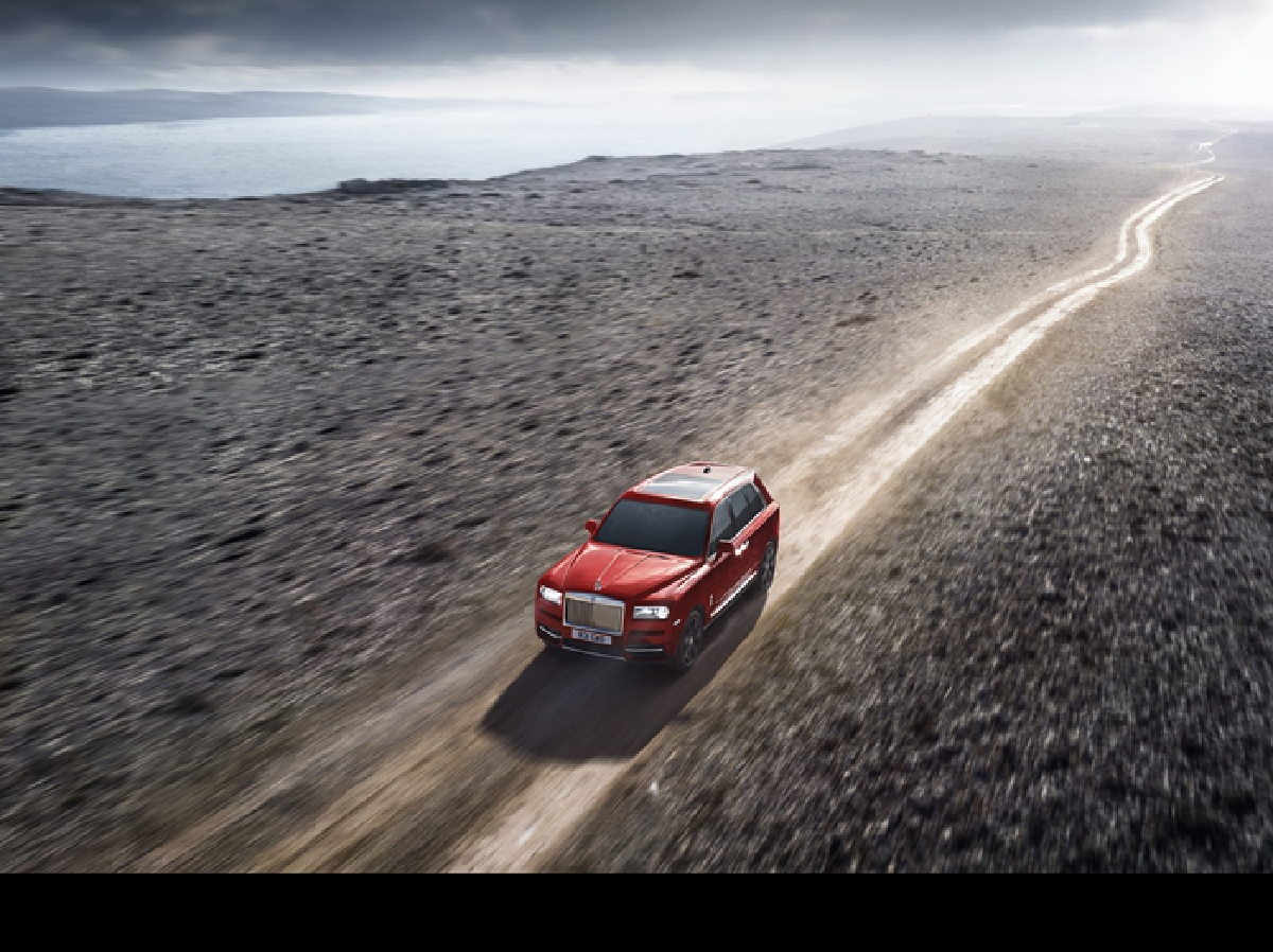 ขับสบาย... ไปทุกที่:  โรลส์-รอยซ์ คัลลิแนน (Cullinan)