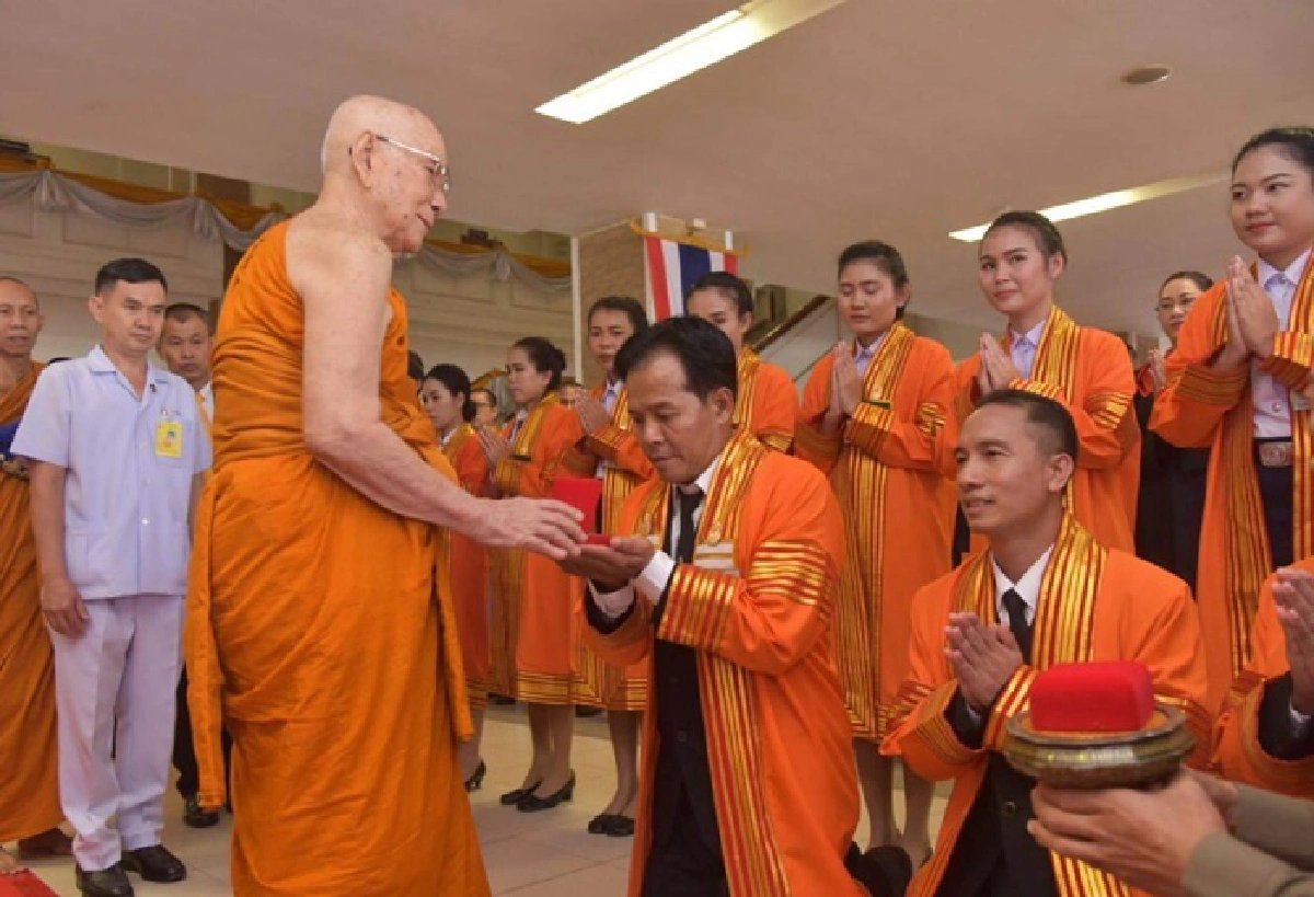 พิธีประทานปริญญา : มมร มอบปริญญาผู้ต้องขัง 