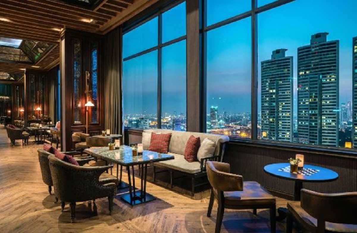 ค่ำคืนแห่งแสงสี โดยแม็กกี้ ชูส์  ณ เอบาร์ โรงแรมแบงค็อก แมริออท มาร์คีส์ ควีนส์ปาร์ค