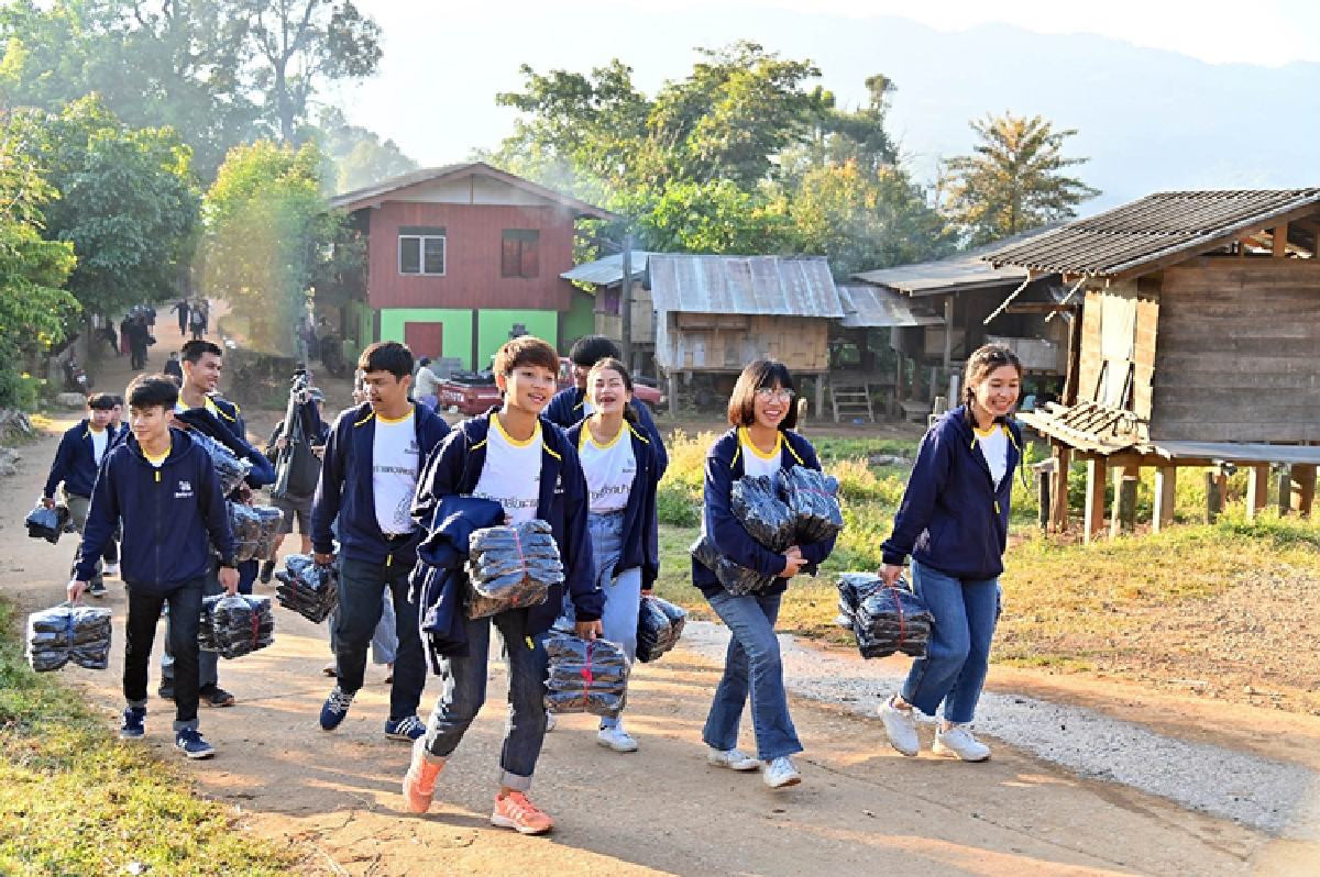 คณะกรรมการเครือข่ายนักศึกษาสิงห์อาสา เหนือ-อีสาน ระดมความช่วยเหลือผู้ประสบภัยหนาว  