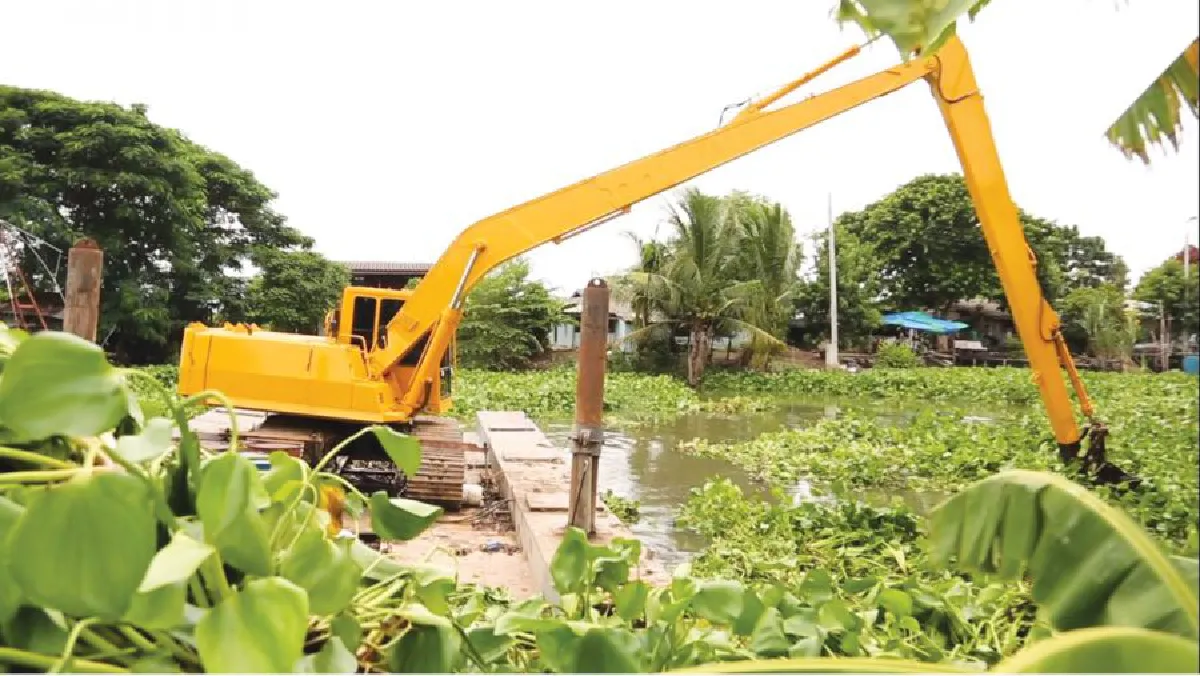 ‘หยุด เก็บ บ่อย’ กำจัดผักตบชวา รักษาสิ่งแวดล้อม ลำคลองสวยใส  