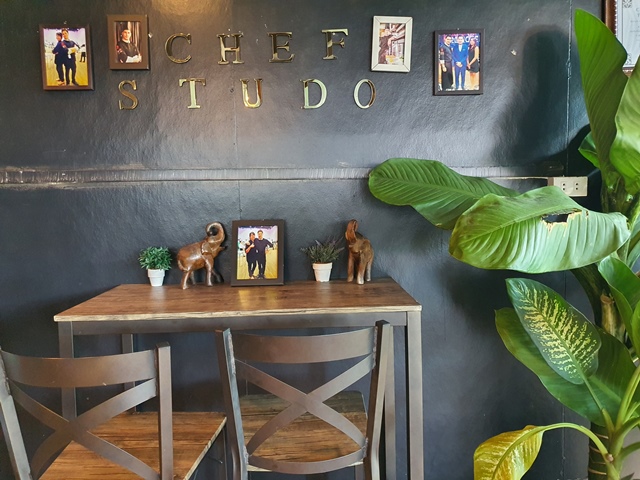 ‘เชฟบิว’ แห่ง ‘Chef Studio’ (เชฟสตูดิโอ) ไฟน์ไดนิ่งหนึ่งเดียวบน ‘เกาะช้าง’