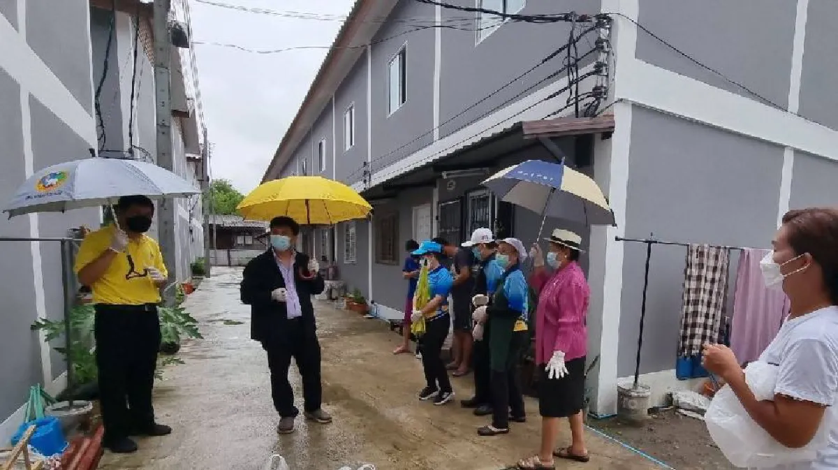 มูลนิธิพัฒนาวิชาชีพสตรี​ ทำอาหารและแจก ในโครงการ​ขอเป็นหนึ่งกำลังใจ​เราจะสู้ไปด้วยกัน​ Covid19