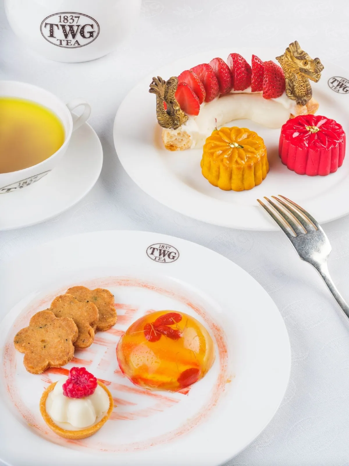 เฉลิมฉลองเทศกาลไหว้พระจันทร์ ด้วยชา ไวท์ สกาย ที และชุดชายามบ่าย MoonLight High Tea Set จาก TWG Tea