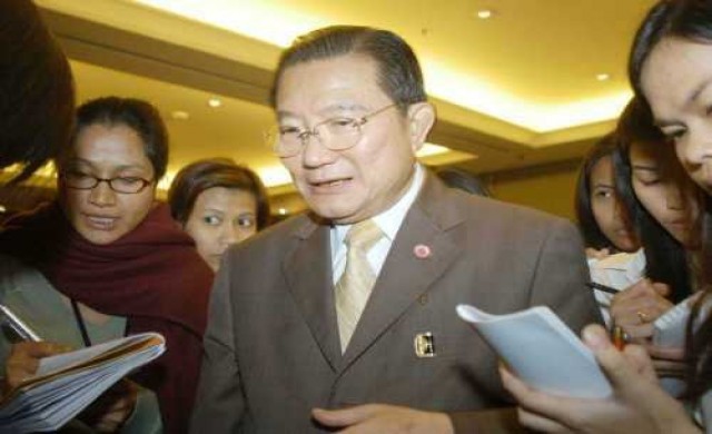 'กลุ่มเจริญ'รวบหุ้นเอฟแอนด์เอ็นได้42.5%
