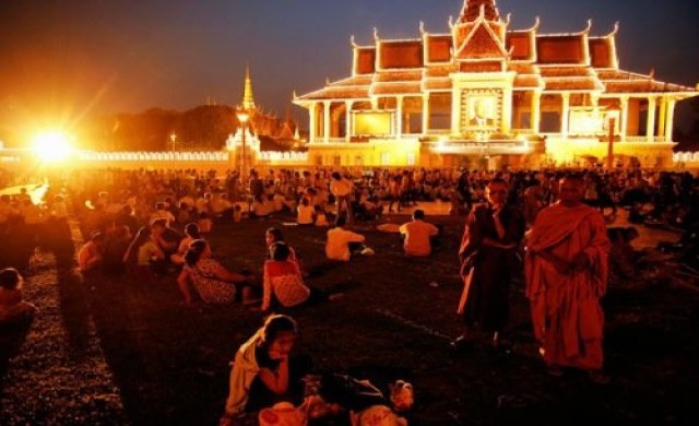 กัมพูชาพระราชทานเพลิงเจ้าสีหนุ