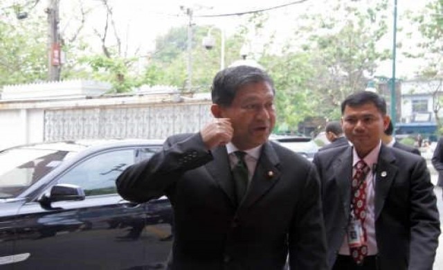 'เฉลิม'ยันรัฐบาลพร้อมรับผิดชอบแก้ไฟใต้