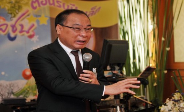 'สมศักดิ์'ป้อง'วรชัย'ยื่นร่างนิรโทษไม่ขัดรธน.