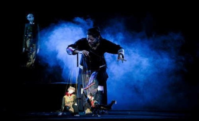 "หุ่น" หฤหรรษ์แห่งการ "เชิด"