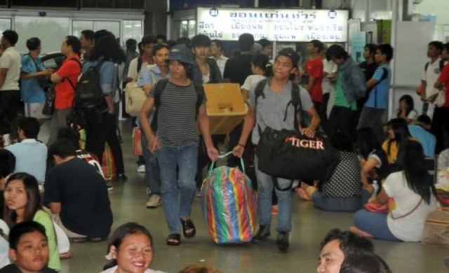 กลับบ้านเกิด