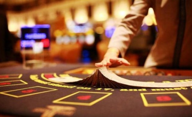 แทง 'ออนไลน์' ลุ้นจอ รอเจ๊ง