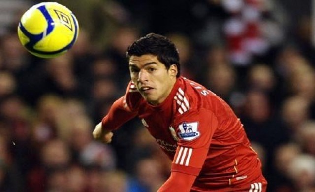 ซัวเรซ เกรียนกัดคู่แข่ง โดนประณามทั่วโลก