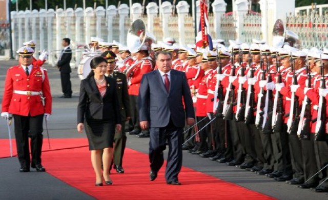 ต้อนรับ