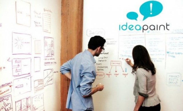 กระดานดำบนกำแพง