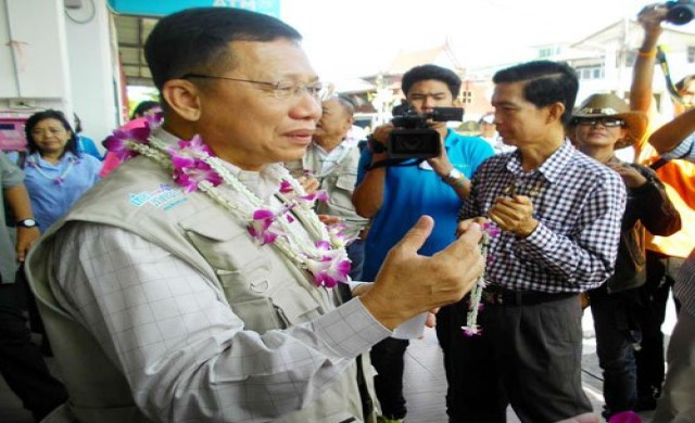 ภูเก็ตจัดเอฟวันใช้ถนนติดทะเล