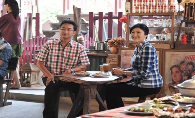 นายกฯยันแนวป้องกันน้ำท่วมอยุธยาดีกว่าปี54