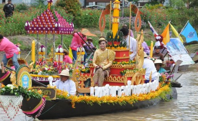 แห่เทียนพรรษา