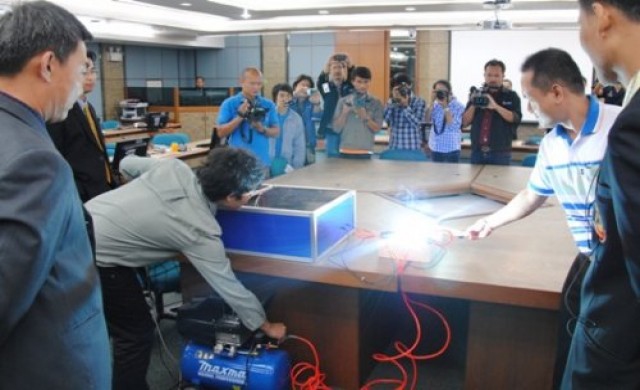 มทส. พัฒนาต้นแบบพลาสมาอาร์คกำจัดขยะ