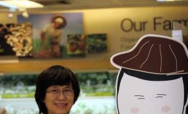 สุวรรณา หลั่งน้ำสังข์
"ต้องมากกว่าอาหารปลอดภัย"