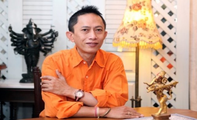 ป๊อก เชลซี  'ตัดแต่ง' สุขด้วยศรัทธา