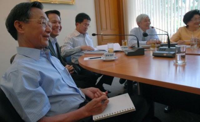 'ชวน'ขอวัดความดัน หลังสภาฯป่วนทั้งวัน